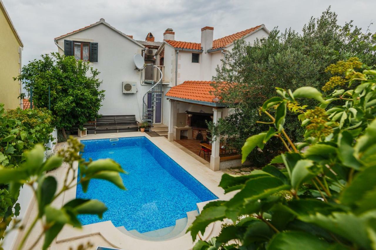 Apartments Natalia Supetar Zewnętrze zdjęcie